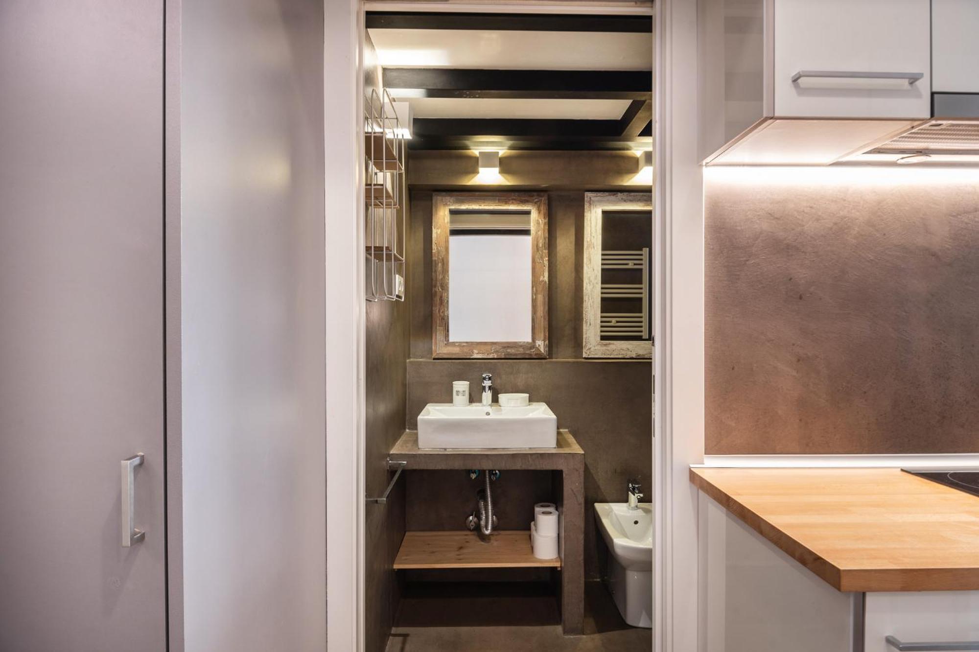 Beautiful Renovated Loft Minutes From The Beach Barcelona Ngoại thất bức ảnh
